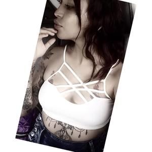 Meet your Posher, Valeria